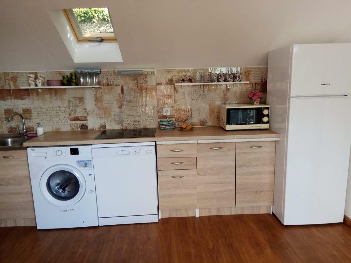 Apartman Slava Tisno Luaran gambar