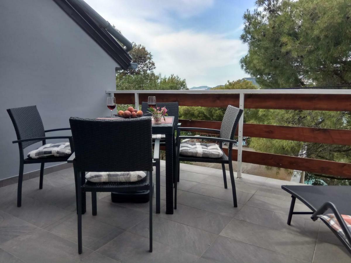 Apartman Slava Tisno Luaran gambar