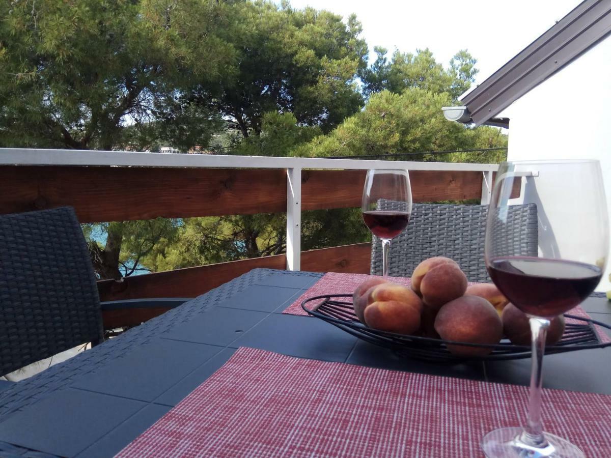 Apartman Slava Tisno Luaran gambar