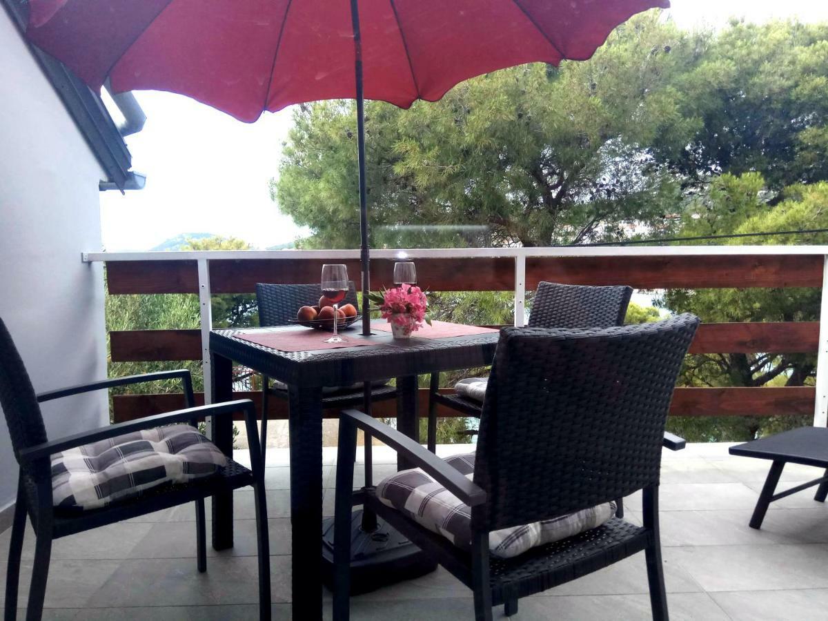 Apartman Slava Tisno Luaran gambar